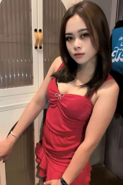 Girl LIAA 93, luxury massage escort available in JB Town 7.