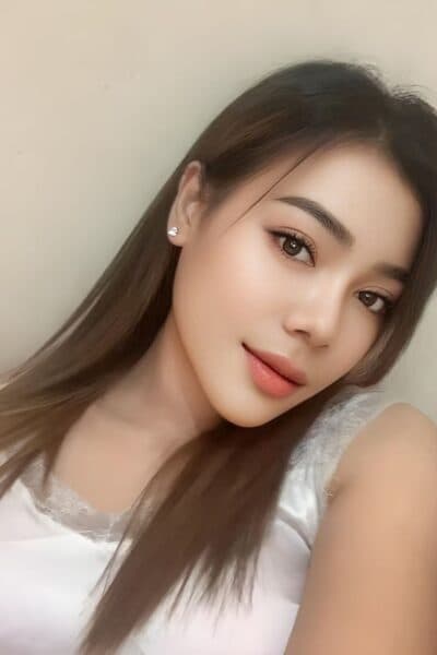 Girl Profile photo of YUNA 52, sensual and discreet massage escort from JB Town 6.