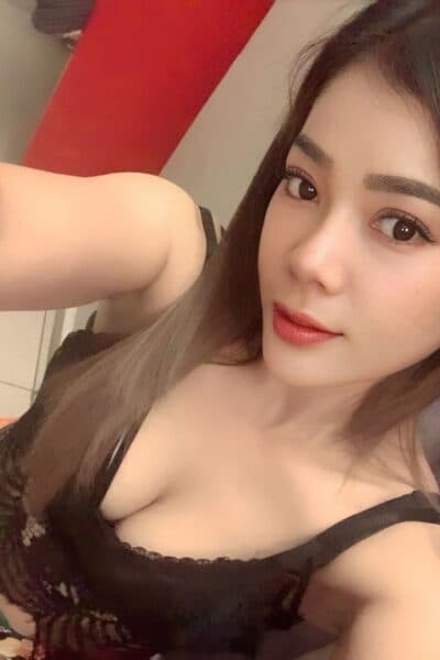 Girl YUNA 52 posing gracefully – available for massage companionship in JB Town 6.