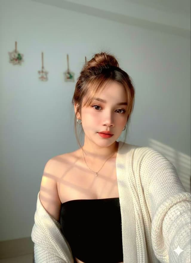 APPLE 683, trusted choice for discreet massage services in JB Town 8. - small image