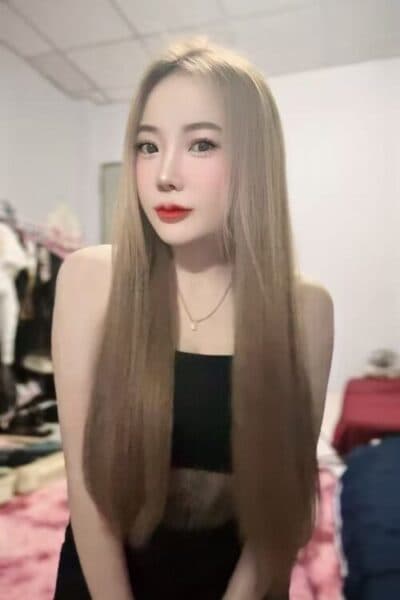 Girl Discreet and professional massage companion – DALE in Bukit Indah 1.