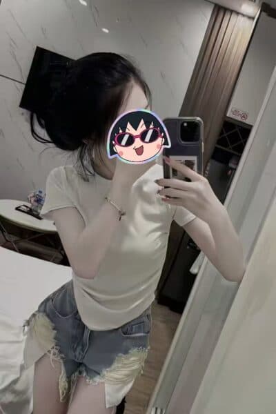 Girl Elegant photo of LEON 781, your private massage escort in JB Town 8.