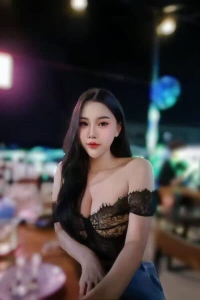 Girl Elegant photo of TRACY, your private massage escort in Bukit Indah 1.