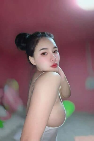 Girl Discreet and professional massage companion – TRACY in Bukit Indah 1.