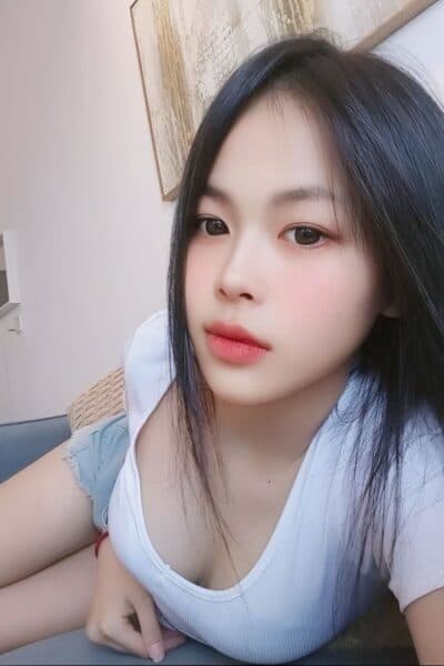 Girl Elegant photo of KITTY 68, your private massage escort in JB Town 7.