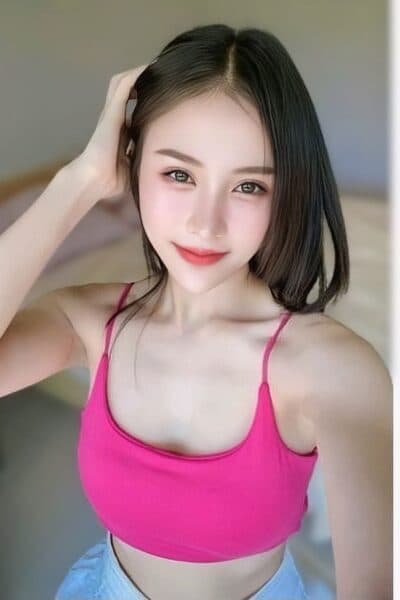 Girl Elegant photo of KATE, your private massage escort in Nusa Bestari 3.