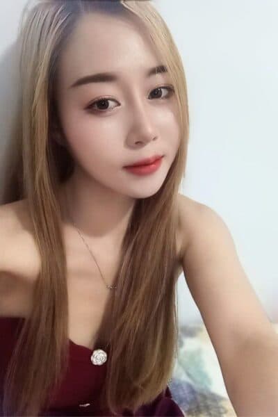 Girl Elegant photo of NI, your private massage escort in Nusa Bestari 3.