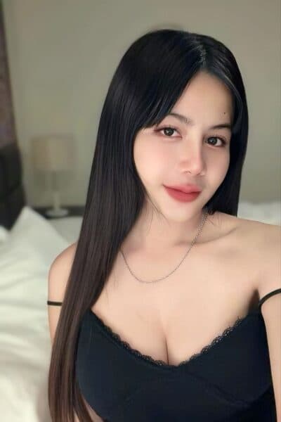 Girl Elegant photo of COCO, your private massage escort in Nusa Bestari 1.