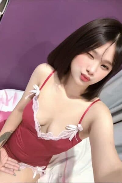 Girl Elegant photo of PONNIE 899, your private massage escort in JB Town 8.