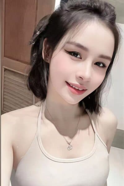 Girl Discreet and professional massage companion – LITA 168 in Bukit Indah 2.