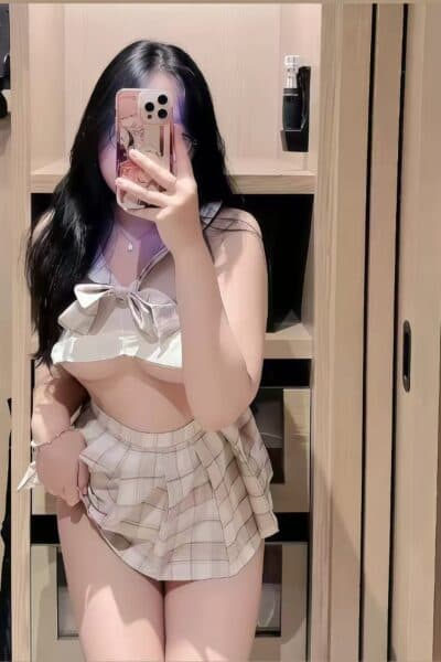 Girl Discreet and professional massage companion – LUCKY 167 in Bukit Indah 2.