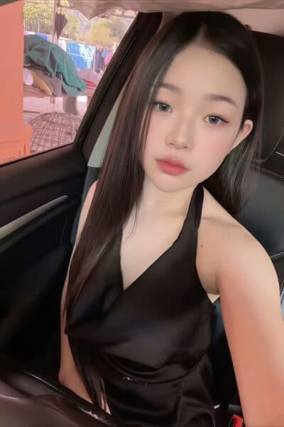 Girl Elegant photo of BEBEI 166, your private massage escort in Tebrau 2.