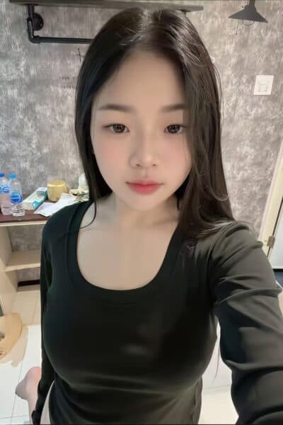 Girl Discreet and professional massage companion – BEBEI 166 in Tebrau 2.