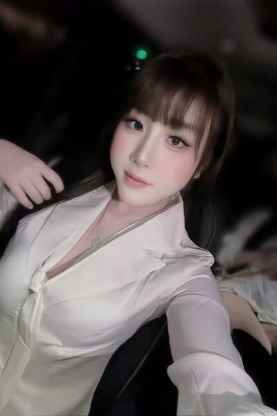 Girl Elegant photo of MEO 986, your private massage escort in Nusa Bestari 2.