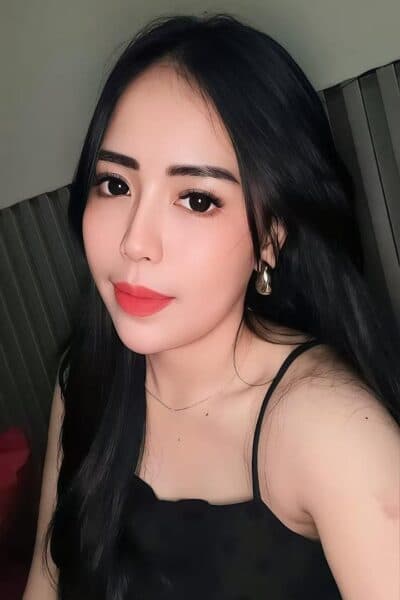 Girl Elegant photo of WIDIA 281, your private massage escort in Bukit Indah 2.