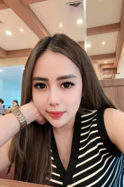 Girl WIDIA 281, luxury massage escort available in Bukit Indah 2.