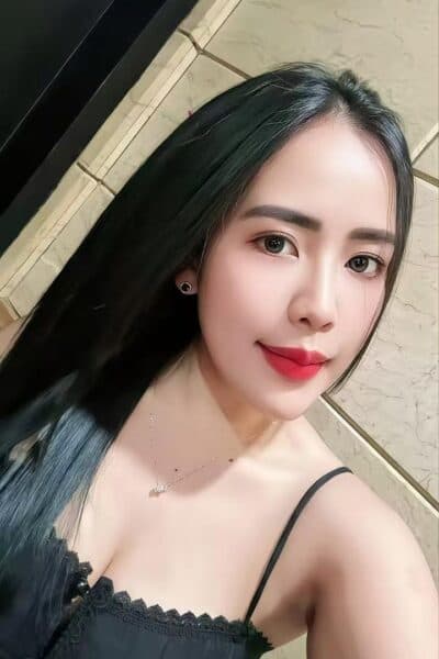 Girl Discreet and professional massage companion – WIDIA 281 in Bukit Indah 2.