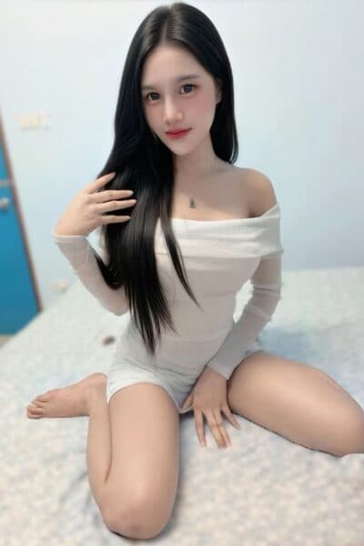 Girl Discreet and professional massage companion – PRIS in JB Town 2.