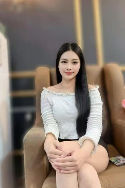 Girl PA 163, luxury massage escort available in Bukit Indah 2.