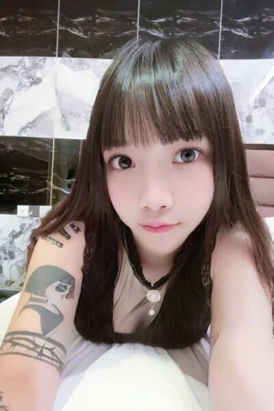 Girl Discreet and professional massage companion – LUCKY in Bukit Indah 3.