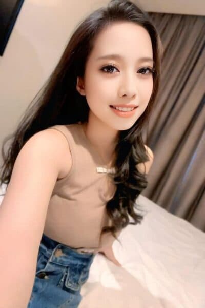 Girl Elegant photo of ICHA 26, your private massage escort in JB Town 6.