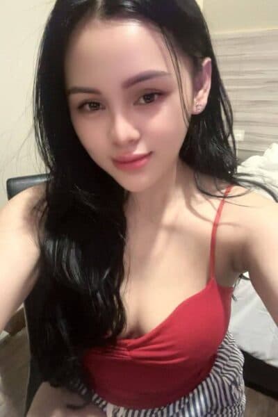 Girl Discreet and professional massage companion – ANGGI in Nusa Bestari 1.