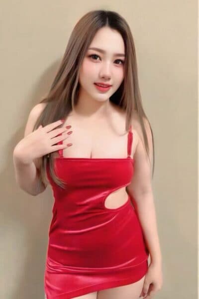 Girl Discreet and professional massage companion – HILDA in Bukit Indah 1.