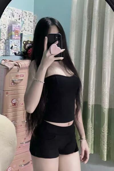 Girl Elegant photo of AILEEN 788, your private massage escort in Nusa Bestari 2.