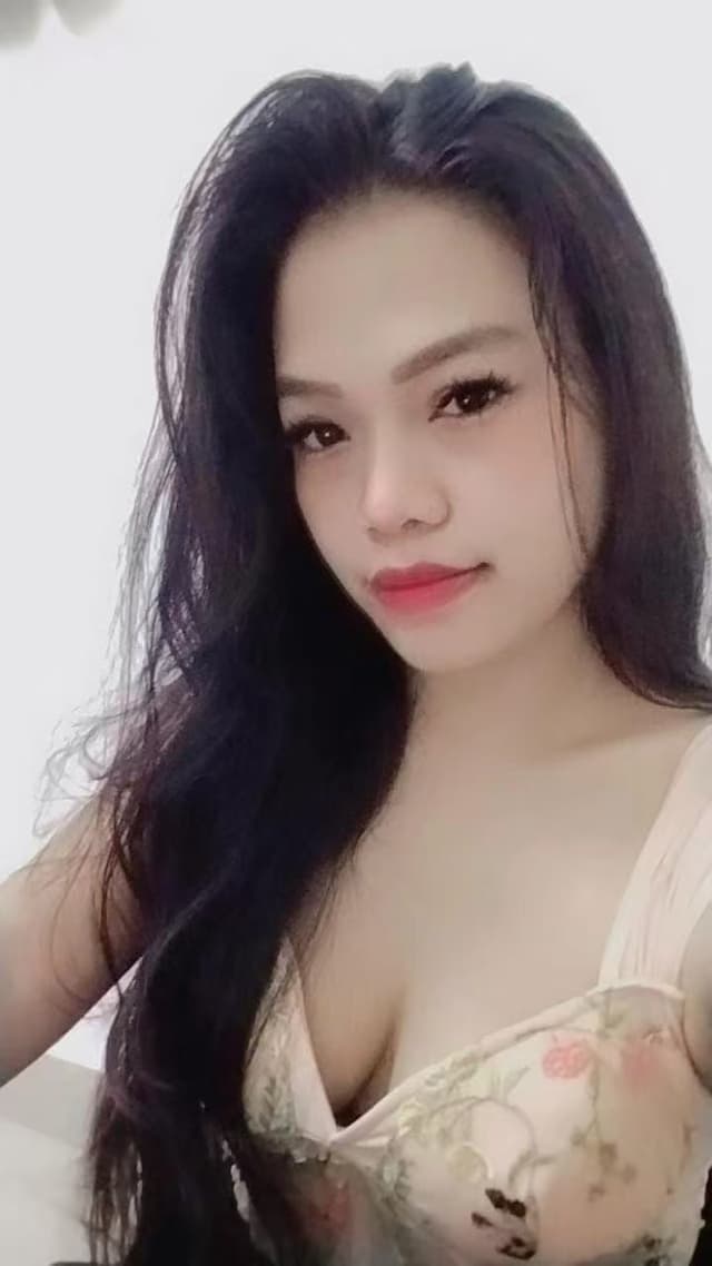 KEY 313 – trusted companion for private massage experiences in Mount Austin 1. - small image