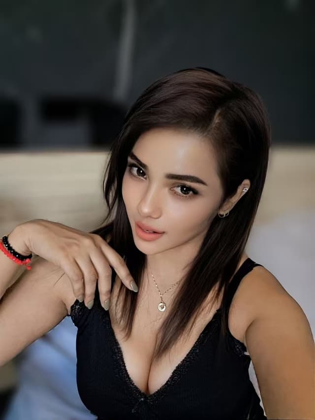 FARAH 776 – trusted companion for private massage experiences in Nusa Bestari 2. - small image