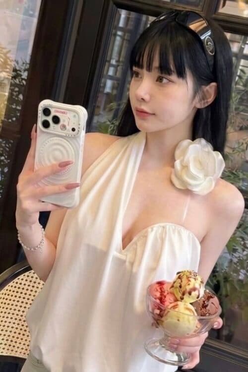Friendly and professional massage escort – LESLEY in Bukit Indah 1. - small image