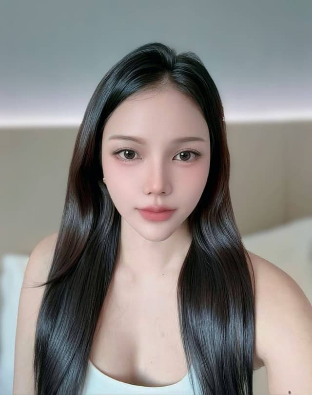 Elegant photo of TINA, your private massage escort in Nusa Bestari 1. - small image