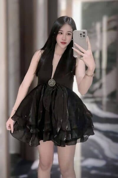 Girl Discreet and professional massage companion – SODA in Nusa Bestari 1.