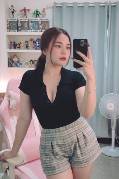 Girl CAKE, luxury massage escort available in JB Town 4.