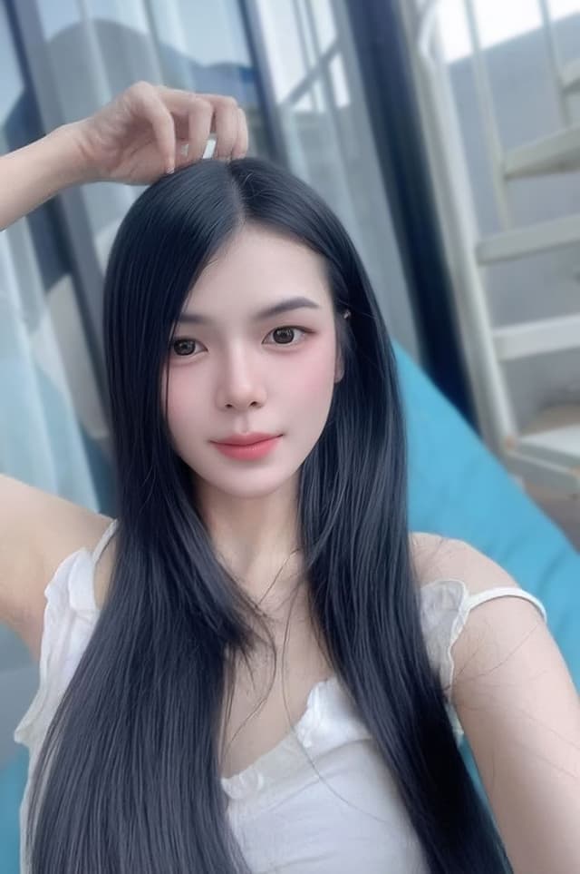 Sophisticated portrait of EVE, luxury companion in Nusa Bestari 1. - small image