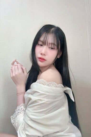 Girl WAWA, luxury massage escort available in JB Town 5.