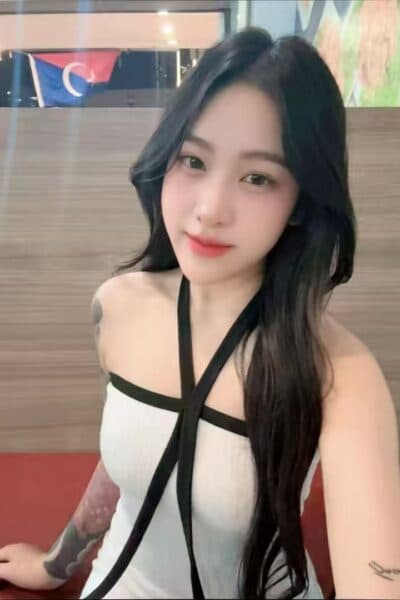 Girl Elegant photo of ANYA 111, your private massage escort in Tebrau 2.