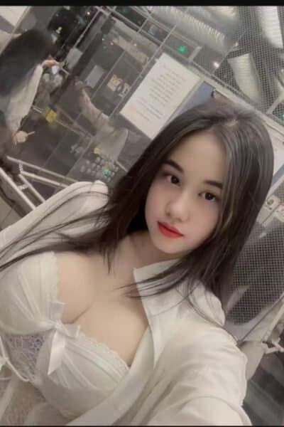 Girl Elegant photo of YUBY 388, your private massage escort in Bukit Indah 2.