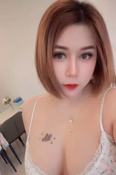 Girl JELLY, luxury massage escort available in Bukit Indah 1.