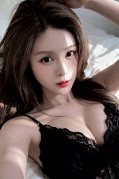Girl YANG YANG, luxury massage escort available in JB Town 5.