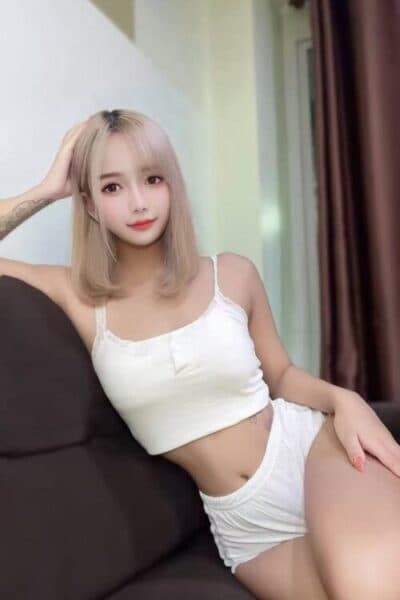 Girl Discreet and professional massage companion – BAM in Bukit Indah 1.