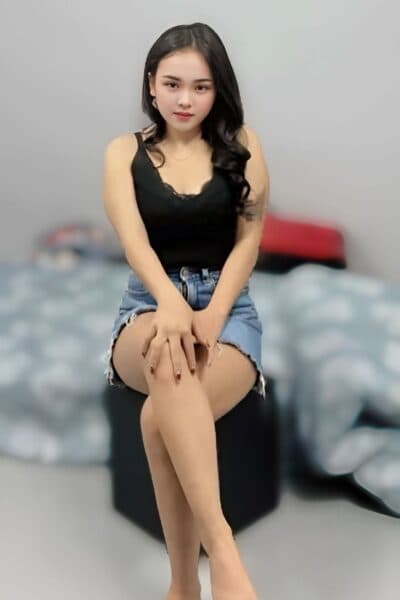 Girl Discreet and professional massage companion – VINDY 85 in JB Town 6.
