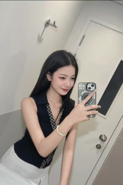 Girl Discreet and professional massage companion – LIN 168 in Bukit Indah 2.