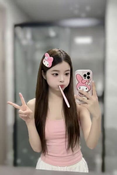 Girl Discreet and professional massage companion – XIAO AI 55 in Permas 1.