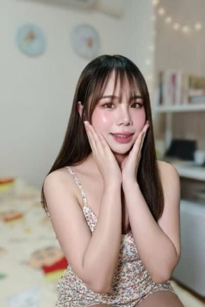 Girl Discreet and professional massage companion – ELLIE in Bukit Indah 1.