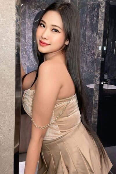 Girl Elegant photo of LING LING 717, your private massage escort in JB Town 6.