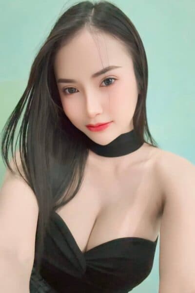 Girl Portrait of BAIFERN, discreet and elegant escort service in Bukit Indah 3.