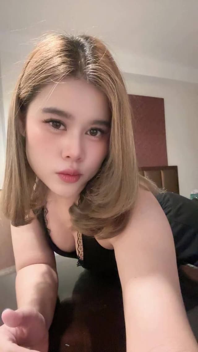 Sophisticated portrait of IVY, luxury companion in Bukit Indah 3. - small image