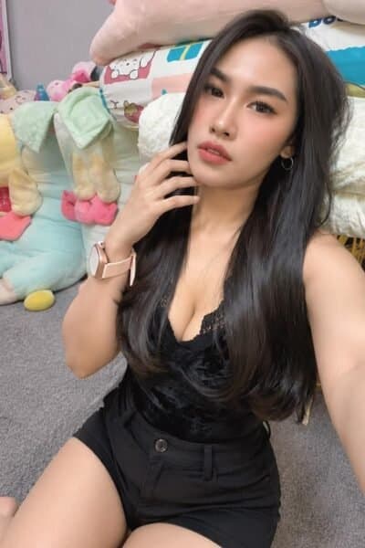 Girl Discreet and professional massage companion – SAFIRA 306 in JB Town 1.
