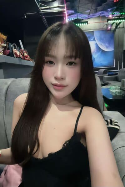 Girl HAZEL 688, luxury massage escort available in JB Town 8.